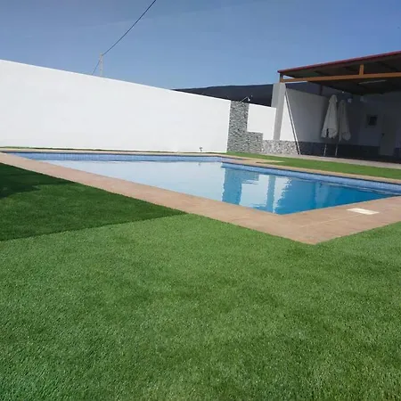 Recinto Con Piscina Y Playa A 5 Minutos